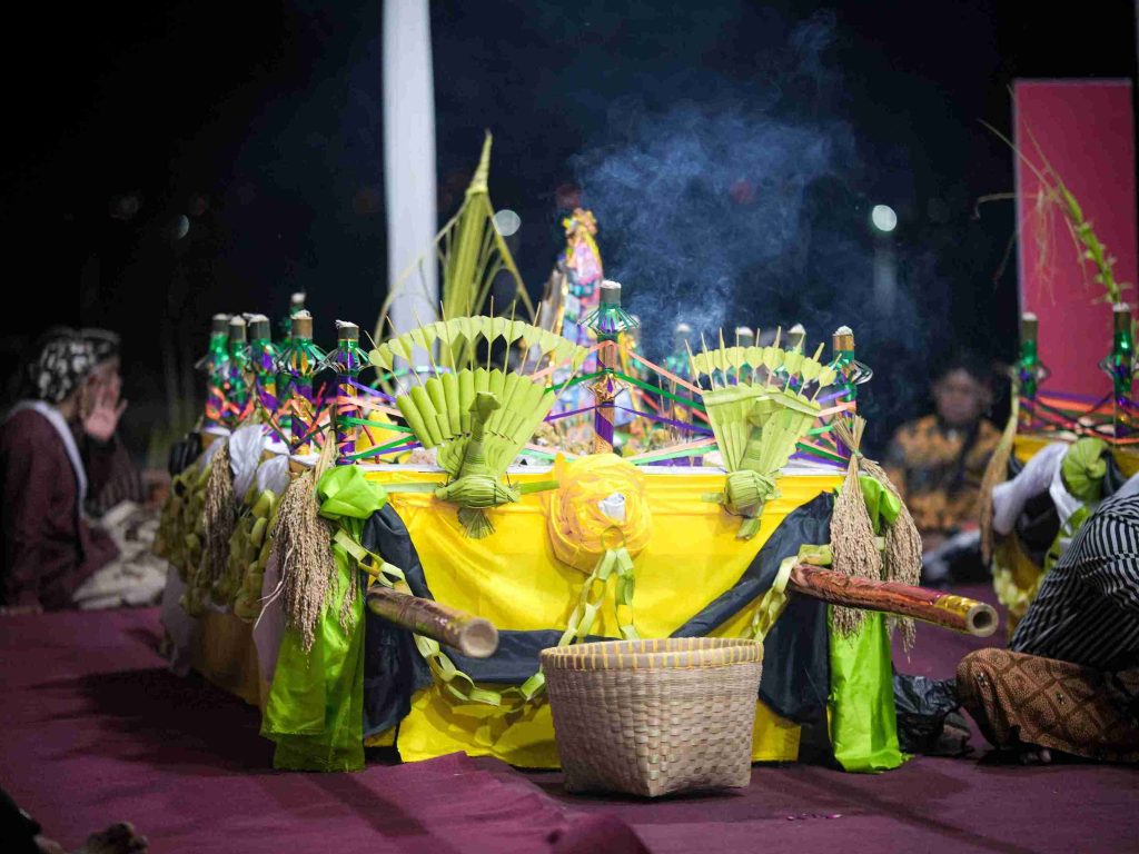LABUH AGUNG SEDEKAH RAWAPENING DESA ROWOBONI TAHUN 2025 (FOTO)