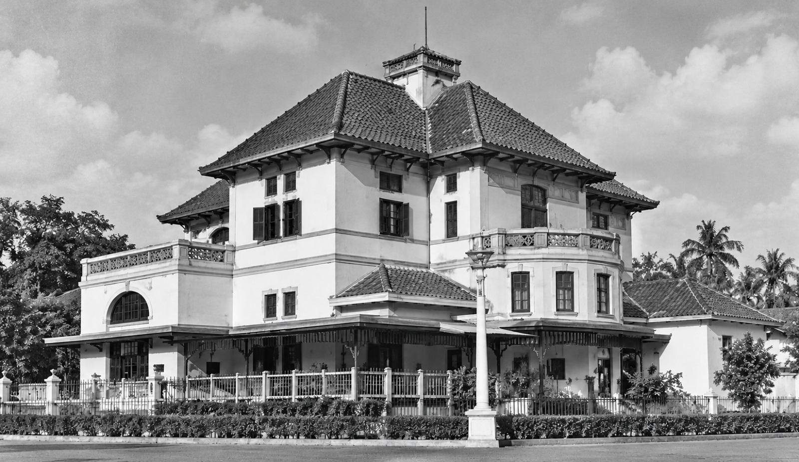 Riwayat Gedung Kuning Ungaran